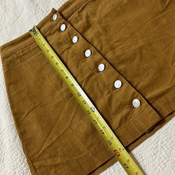 Wilfred Free corduroy button, front skirt. Small - Picture 5 of 11